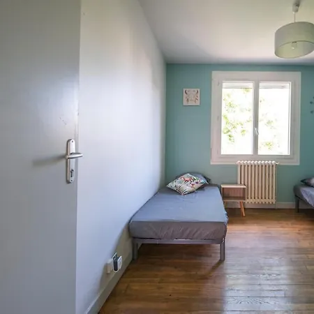 La Cahute, Avec Jardin Pour 15 Personnes Montauban