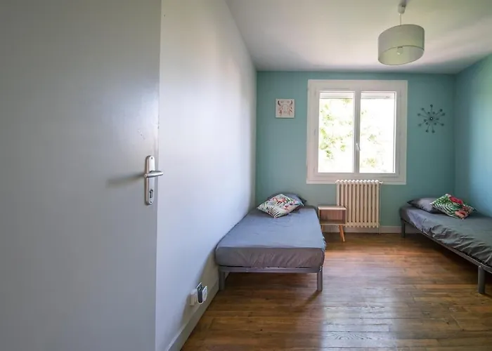 La Cahute, Avec Jardin Pour 15 Personnes Монтобан