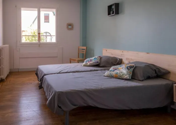 La Cahute, Avec Jardin Pour 15 Personnes