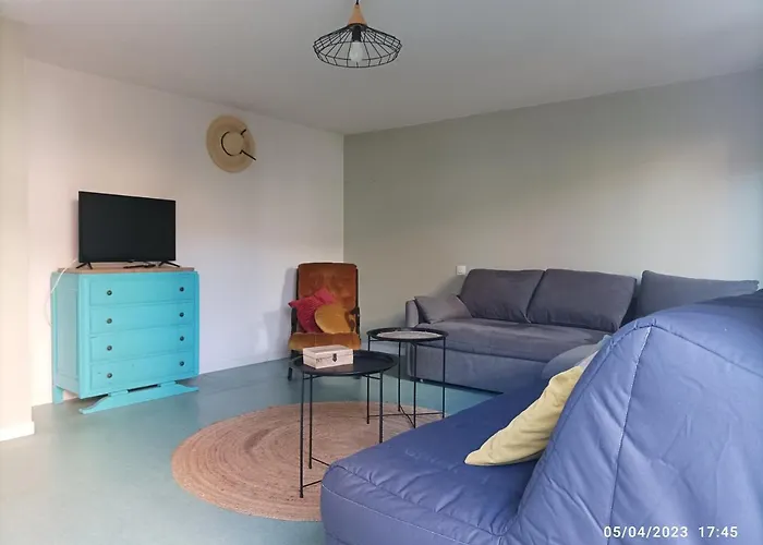 La Cahute, Avec Jardin Pour 15 Personnes