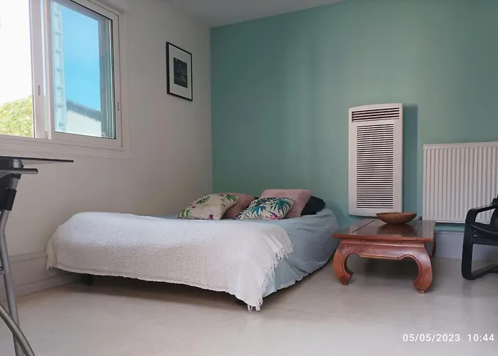 La Cahute, Avec Jardin Pour 15 Personnes Монтобан